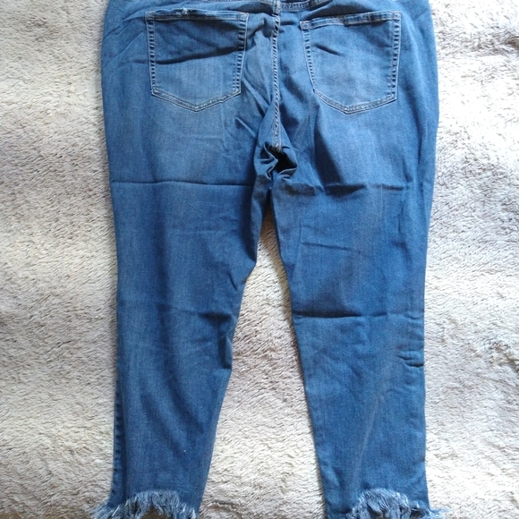 Lane Bryant - Picture 2 of 3